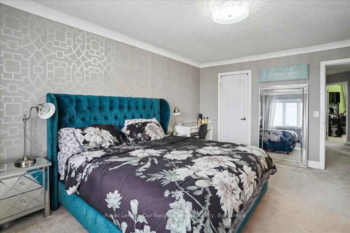 Photo 17 of 98 James Govan Drive, Whitby, Port Whitby — HOMEH