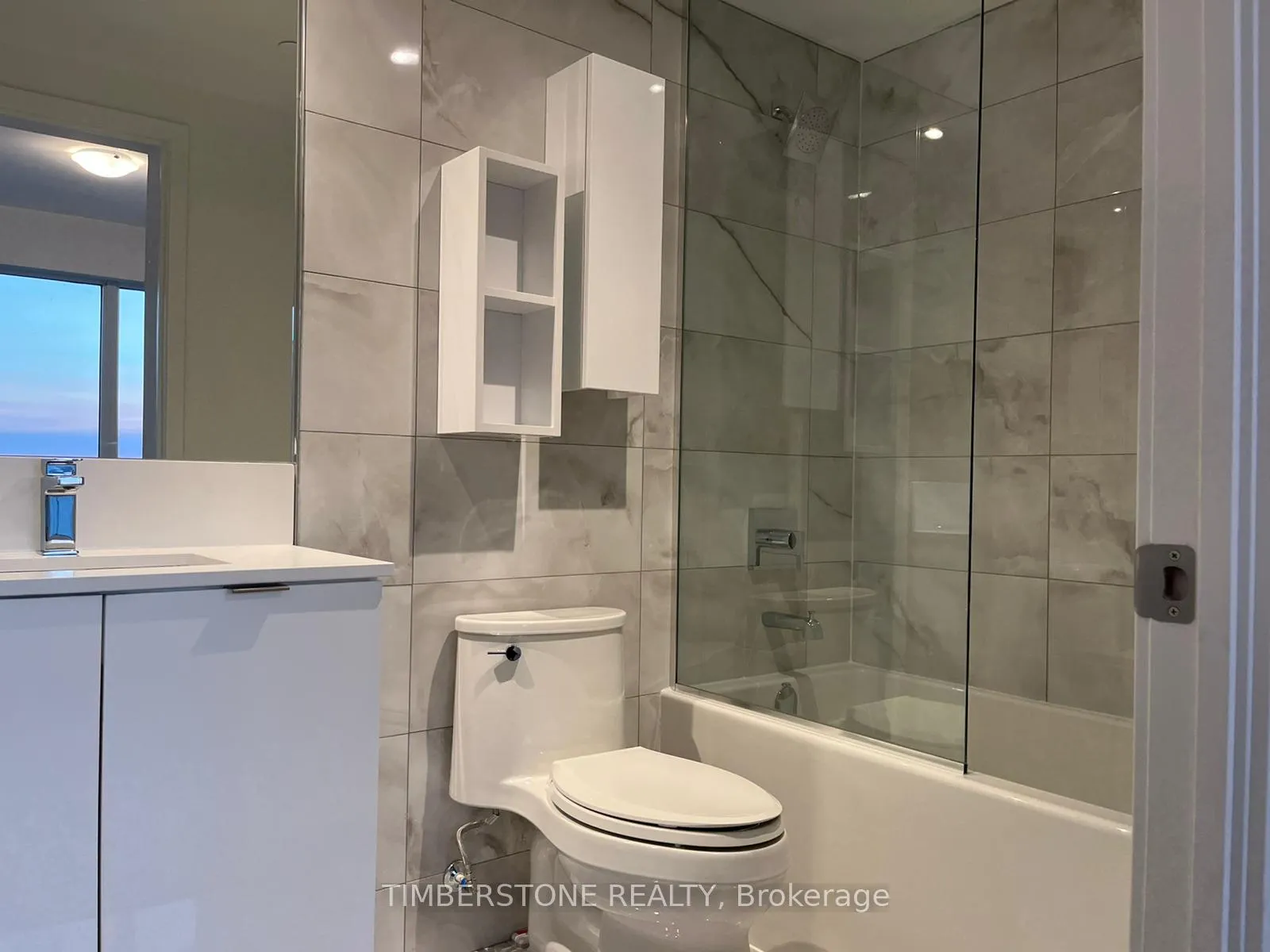 Photo 15 of Unit 1702, 99 Broadway Avenue, Toronto, Mount Pleasant West — HOMEH