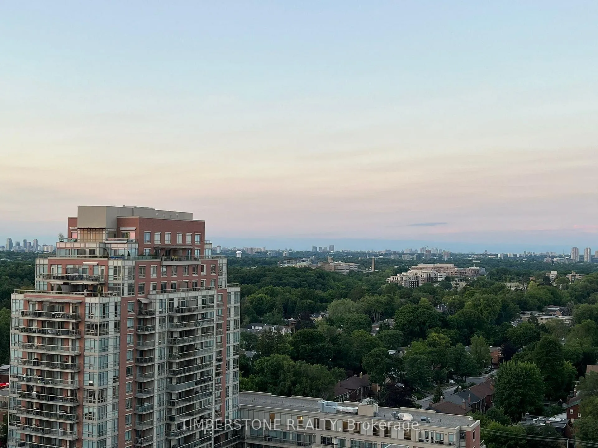 Photo 22 of Unit 1702, 99 Broadway Avenue, Toronto, Mount Pleasant West — HOMEH