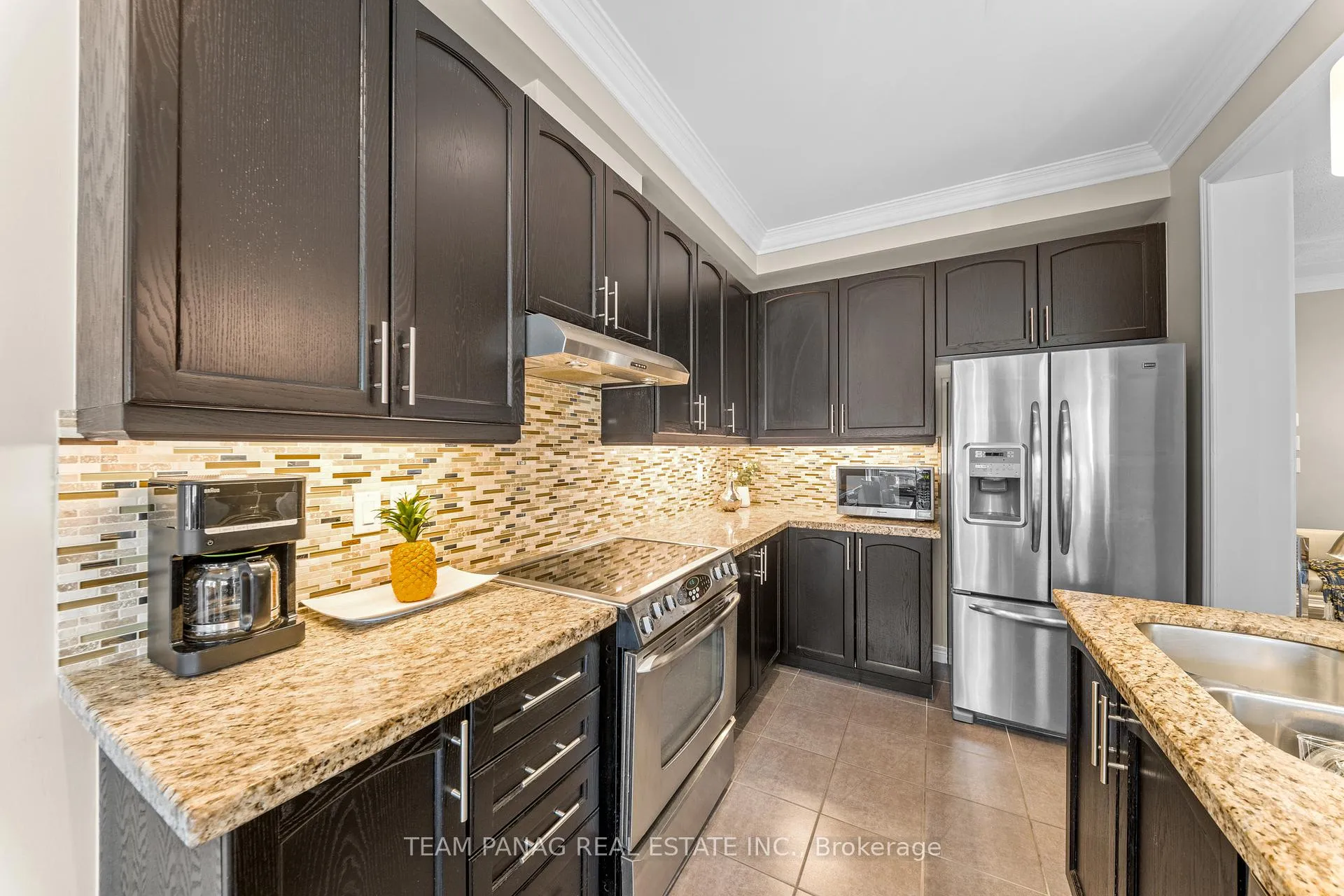 Photo 17 of 88 Clearfield Drive, Brampton, Bram East — HOMEH