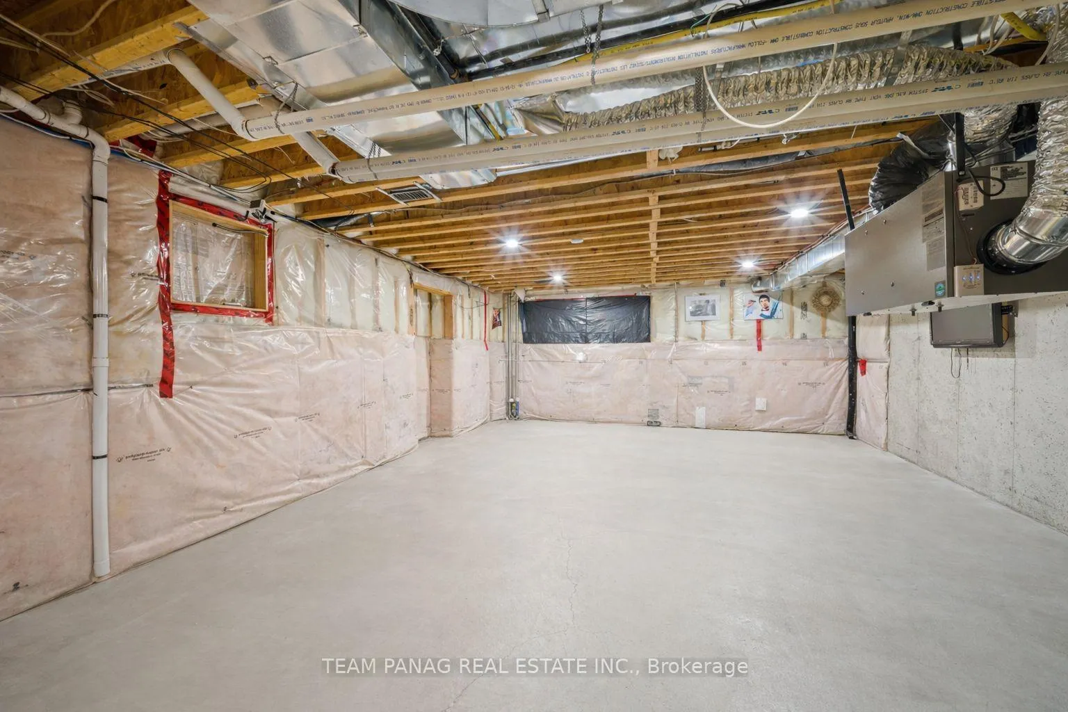 Photo 34 of 88 Clearfield Drive, Brampton, Bram East — HOMEH