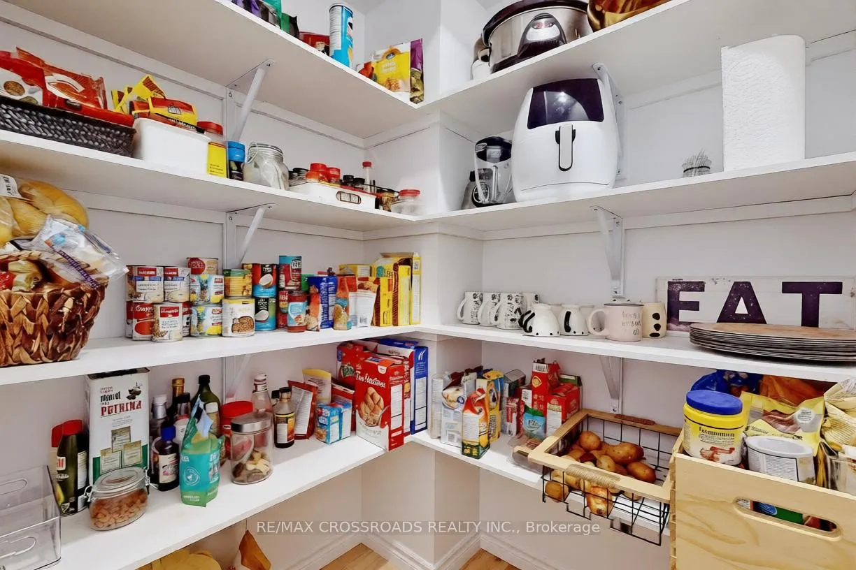 Photo 14 of 741 Sawmill Road, Peterborough, Northcrest Ward 5 — HOMEH