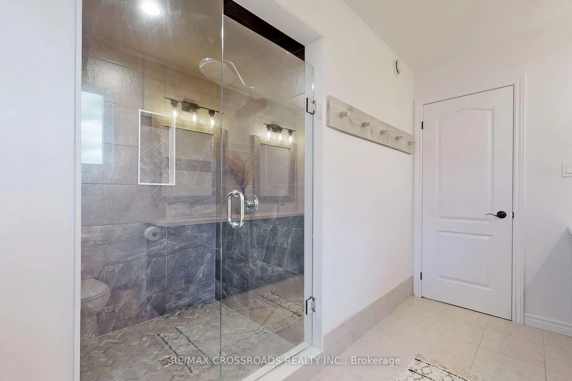 Photo 22 of 741 Sawmill Road, Peterborough, Northcrest Ward 5 — HOMEH