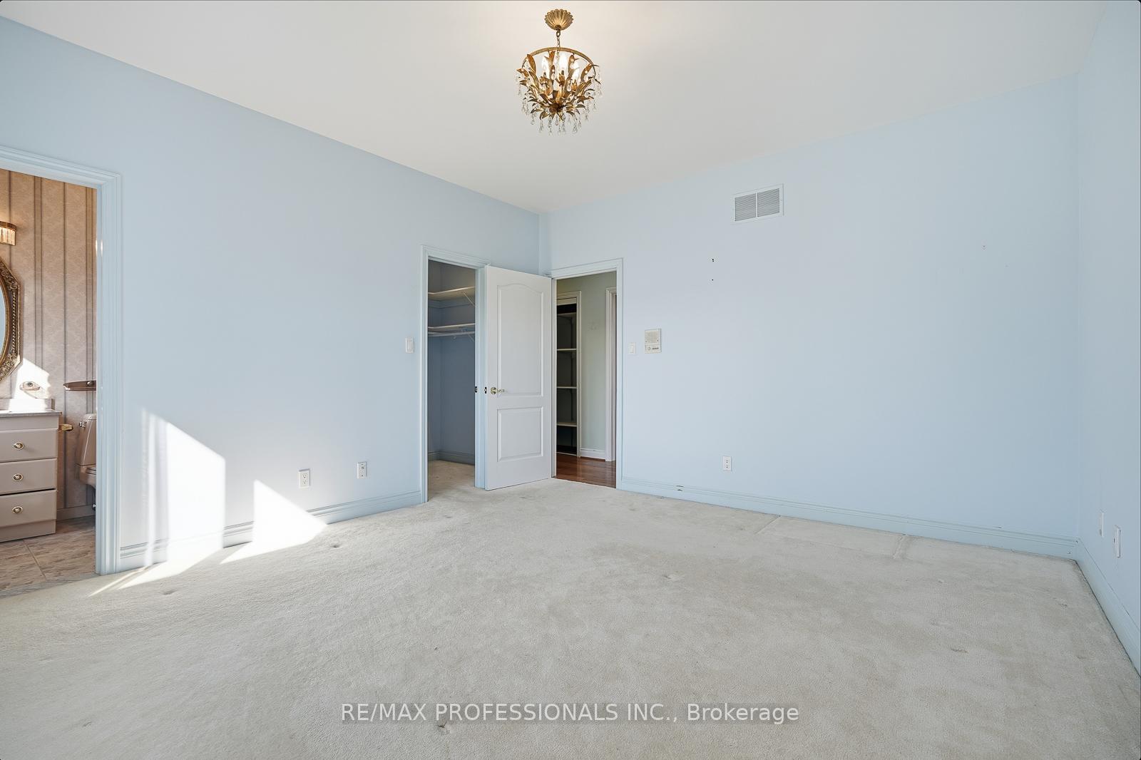 Photo 26 of 10050 Warden Avenue, Markham, Victoria Manor-Jennings Gate — HOMEH