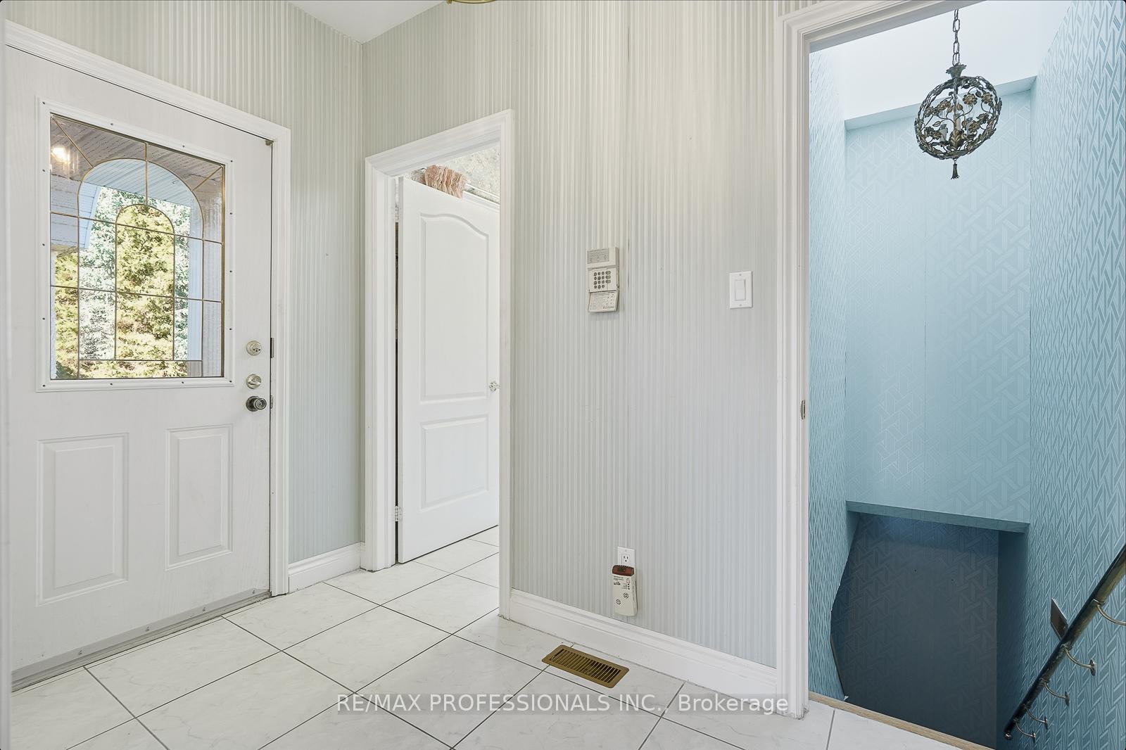 Photo 31 of 10050 Warden Avenue, Markham, Victoria Manor-Jennings Gate — HOMEH