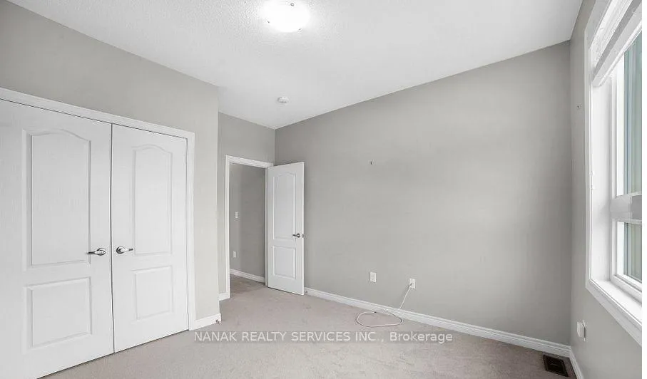 Photo 2 of 77 Great Falls Boulevard, Hamilton, Waterdown — HOMEH