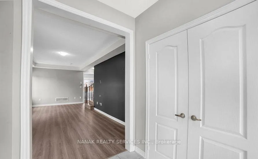 Photo 4 of 77 Great Falls Boulevard, Hamilton, Waterdown — HOMEH