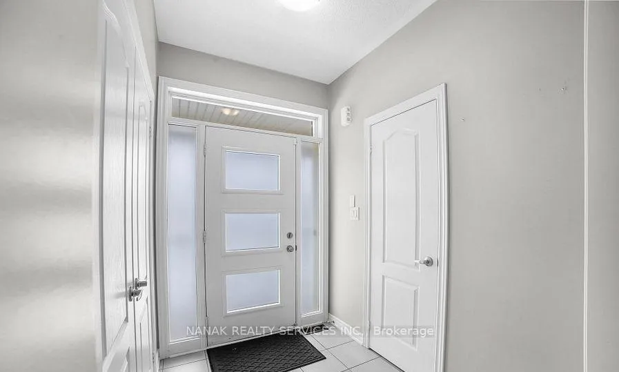 Photo 15 of 77 Great Falls Boulevard, Hamilton, Waterdown — HOMEH