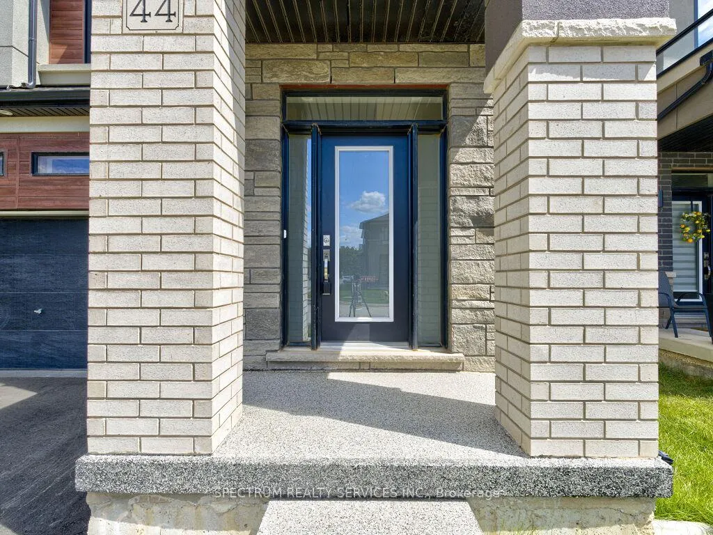 Photo 5 of 44 Dennis Avenue, Brantford — HOMEH