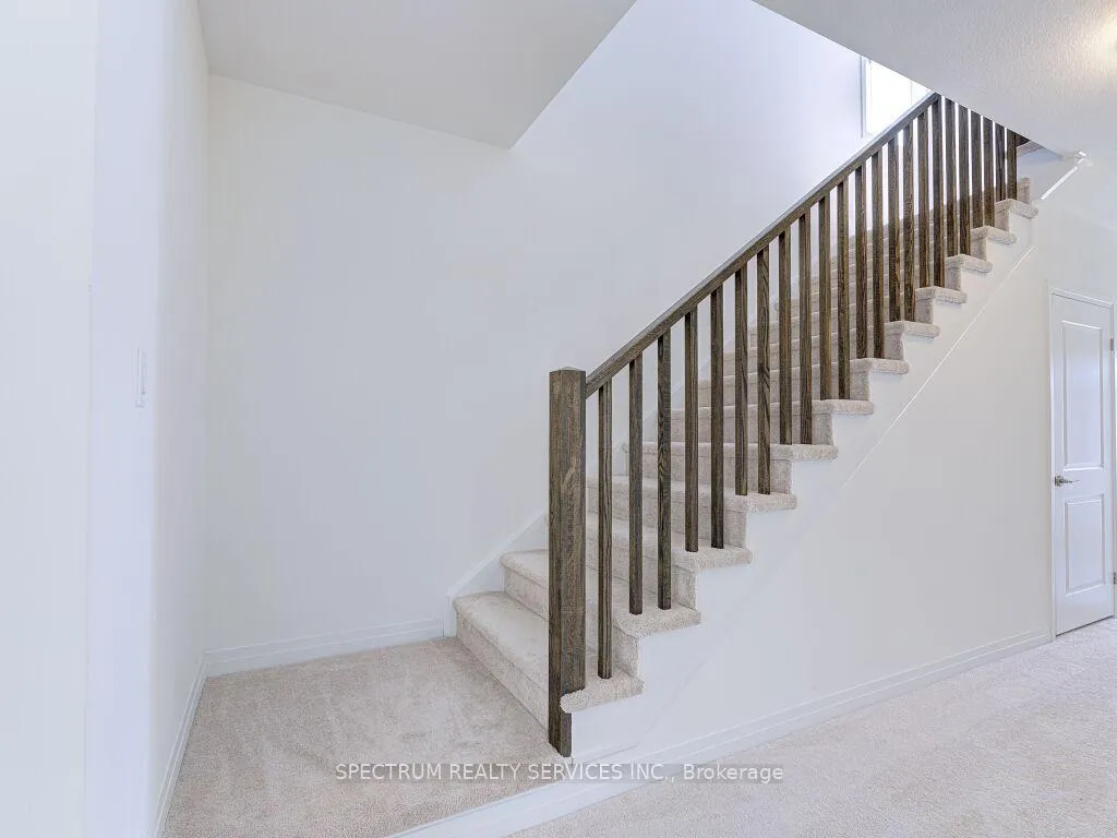 Photo 10 of 44 Dennis Avenue, Brantford — HOMEH