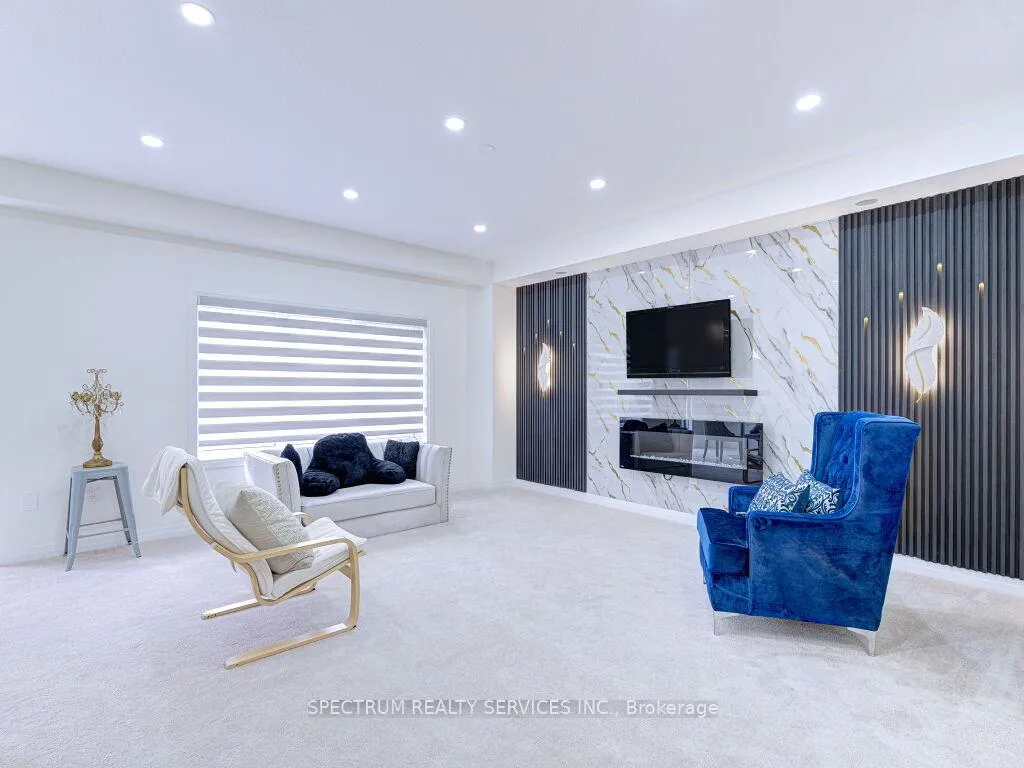 Photo 14 of 44 Dennis Avenue, Brantford — HOMEH