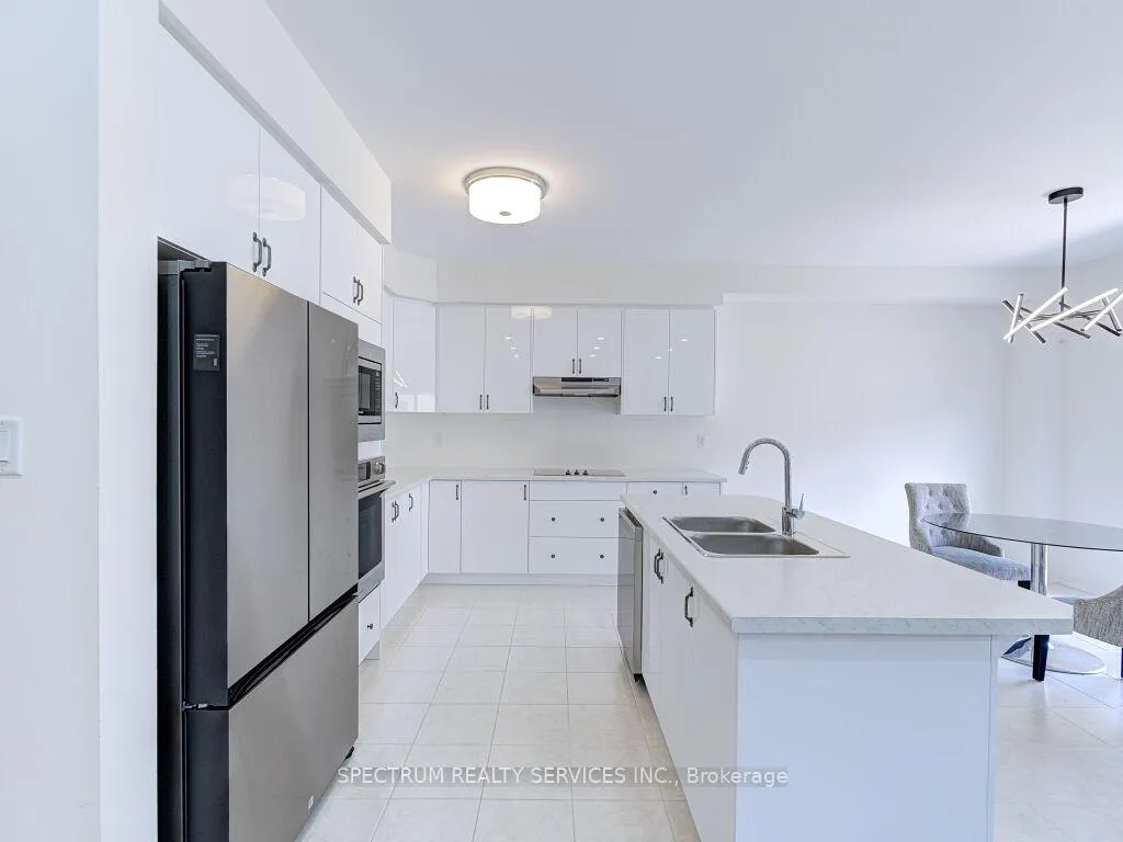 Photo 25 of 44 Dennis Avenue, Brantford — HOMEH