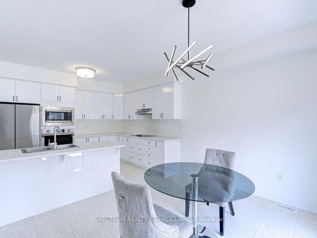 Photo 26 of 44 Dennis Avenue, Brantford — HOMEH