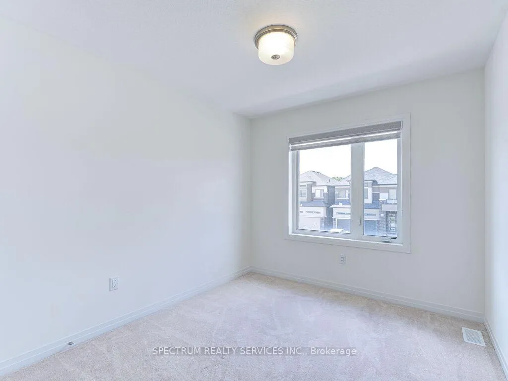 Photo 31 of 44 Dennis Avenue, Brantford — HOMEH