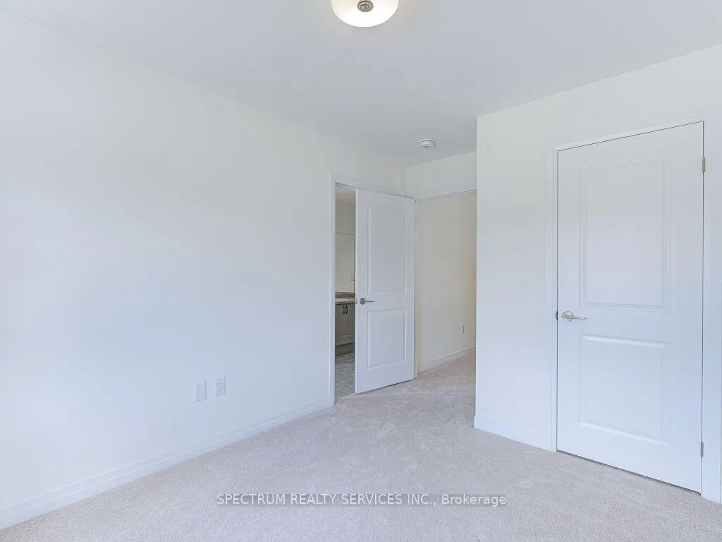 Photo 32 of 44 Dennis Avenue, Brantford — HOMEH