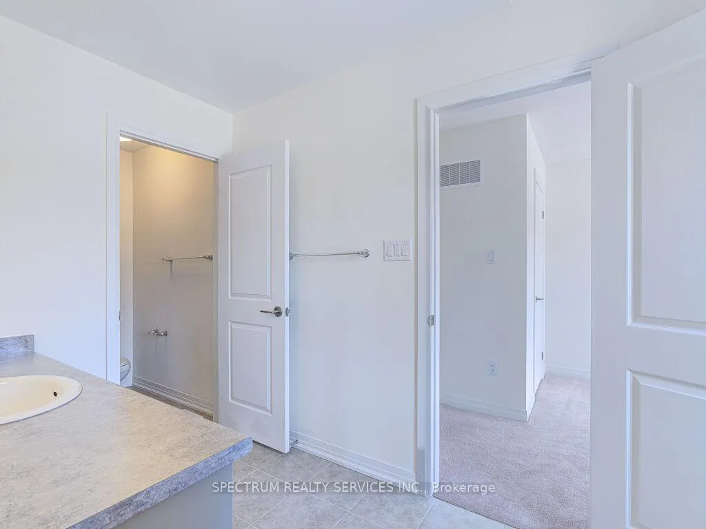 Photo 34 of 44 Dennis Avenue, Brantford — HOMEH