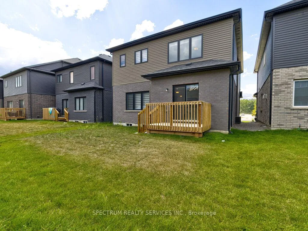 Photo 49 of 44 Dennis Avenue, Brantford — HOMEH