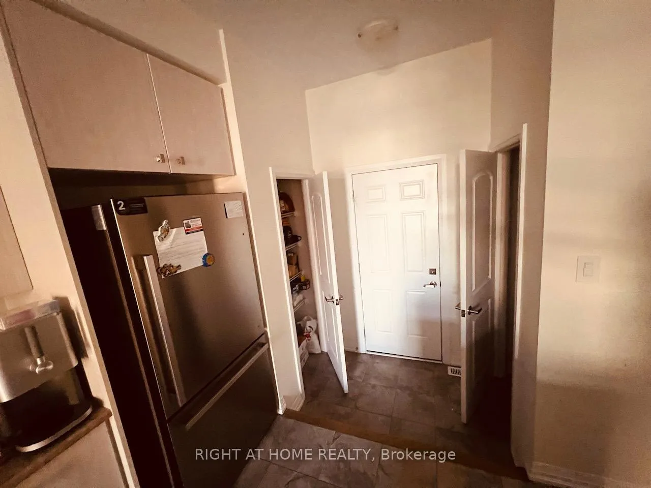 Photo 4 of 12 Lonsdale Road, Haldimand — HOMEH