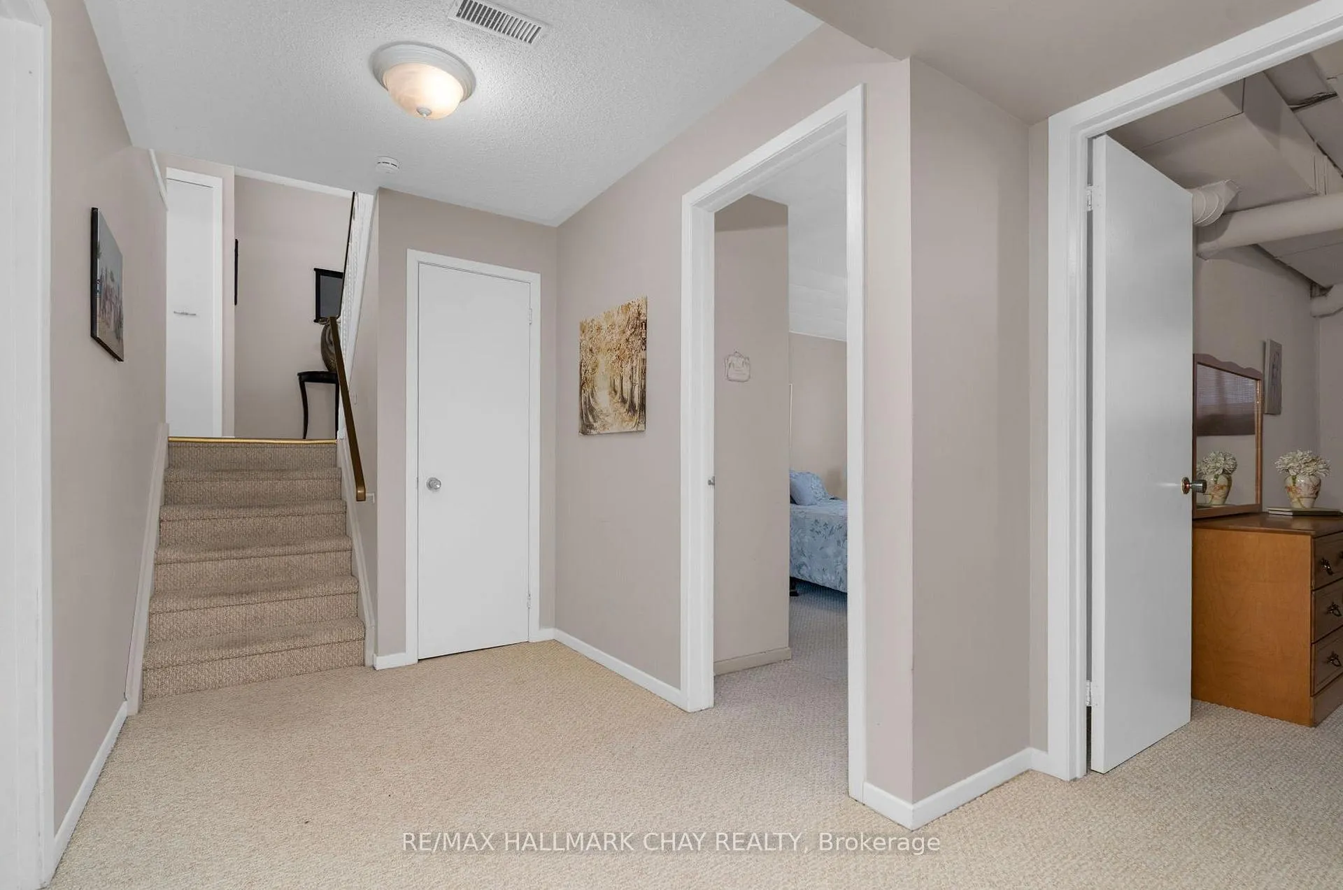 Photo 14 of 13 Grand Place, Barrie, Allandale Heights — HOMEH