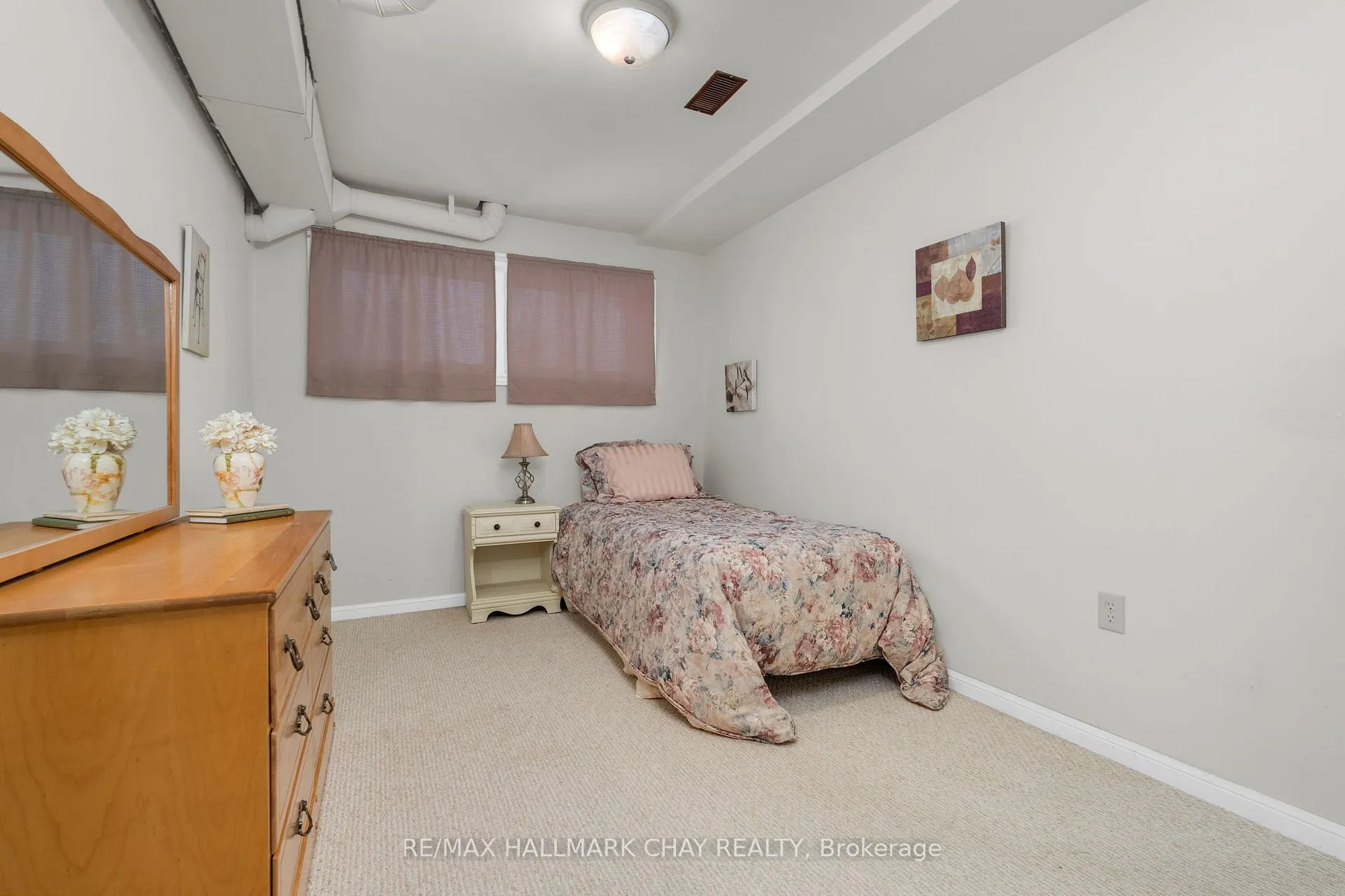 Photo 18 of 13 Grand Place, Barrie, Allandale Heights — HOMEH