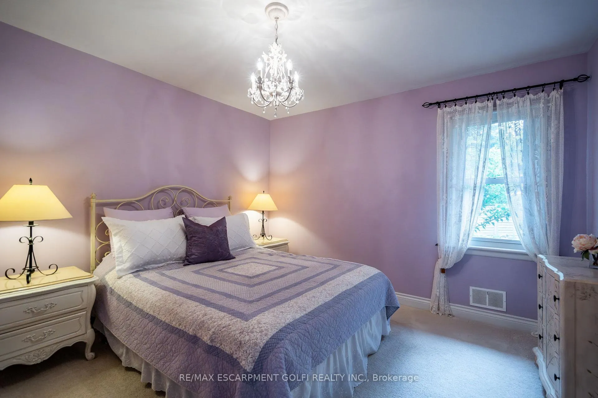 Photo 14 of 98 Hadley Drive, Hamilton, Ancaster — HOMEH