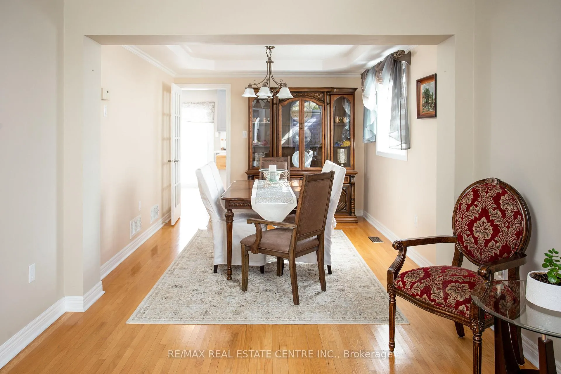 Photo 9 of 50 Cross Country Boulevard, Caledon, Bolton West — HOMEH