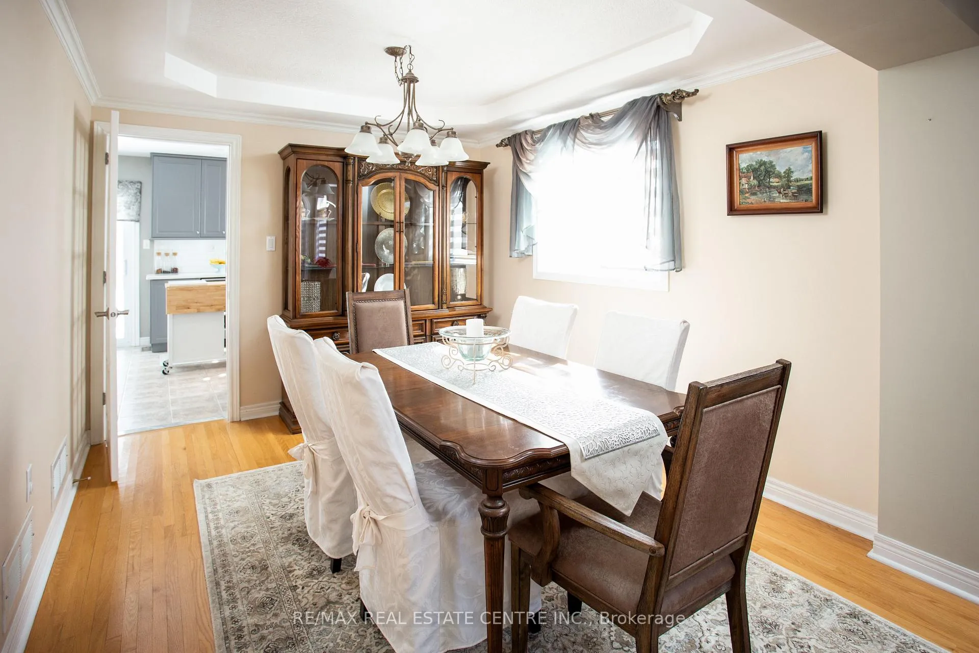 Photo 11 of 50 Cross Country Boulevard, Caledon, Bolton West — HOMEH