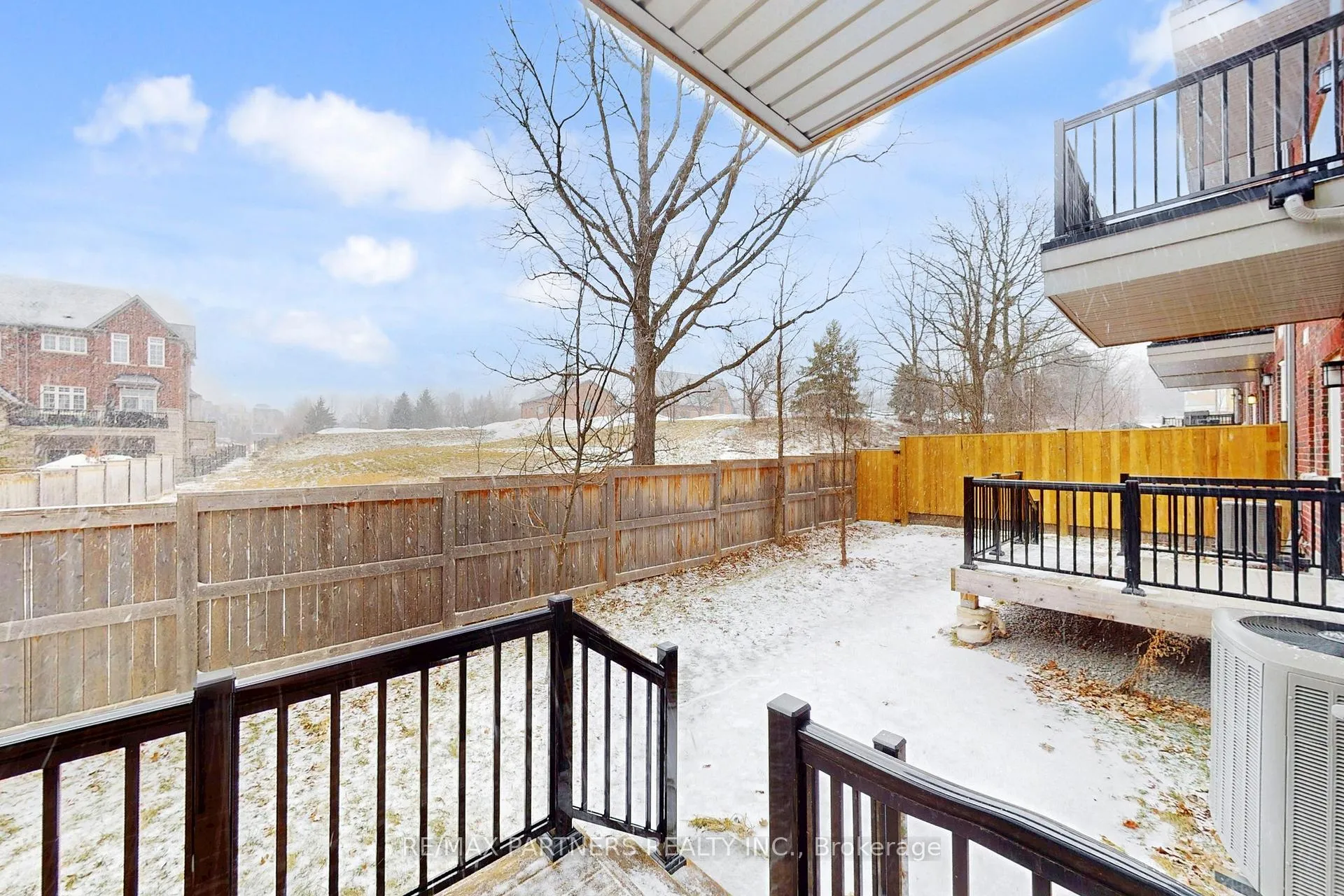 Photo 3 of 26 Island Green Lane, Markham, Angus Glen — HOMEH