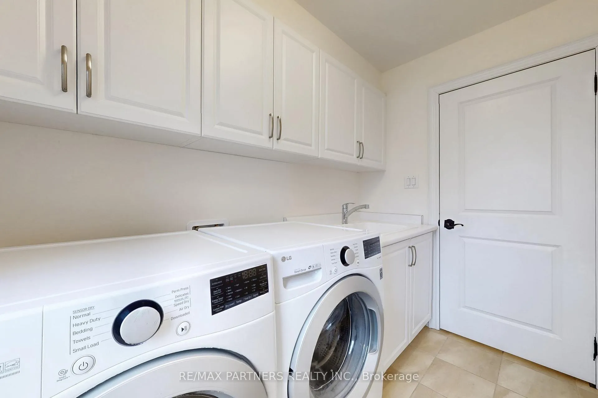 Photo 44 of 26 Island Green Lane, Markham, Angus Glen — HOMEH