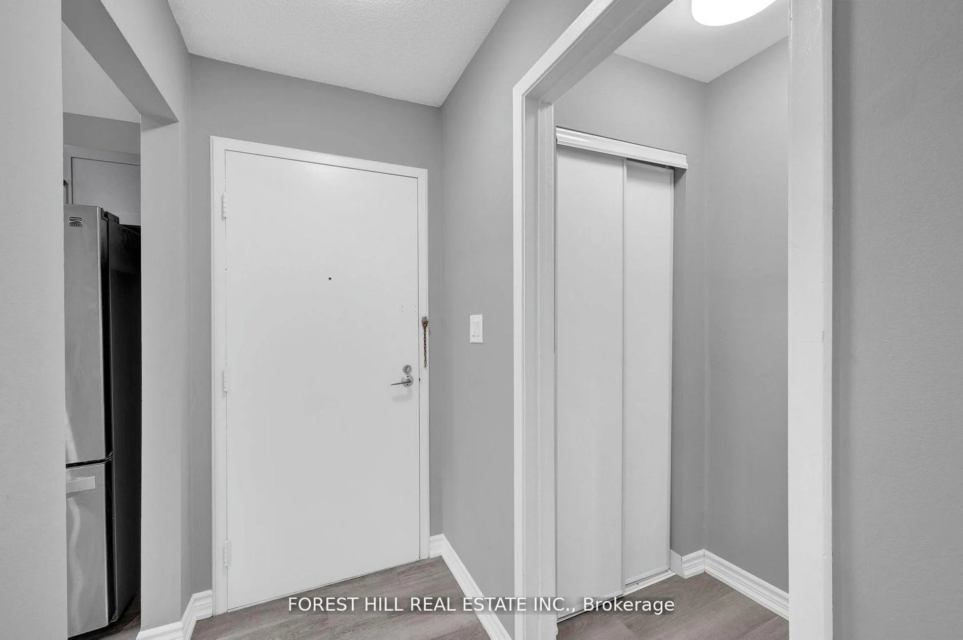 Photo 5 of Unit 6, 494 Elgin Street W, Cobourg — HOMEH