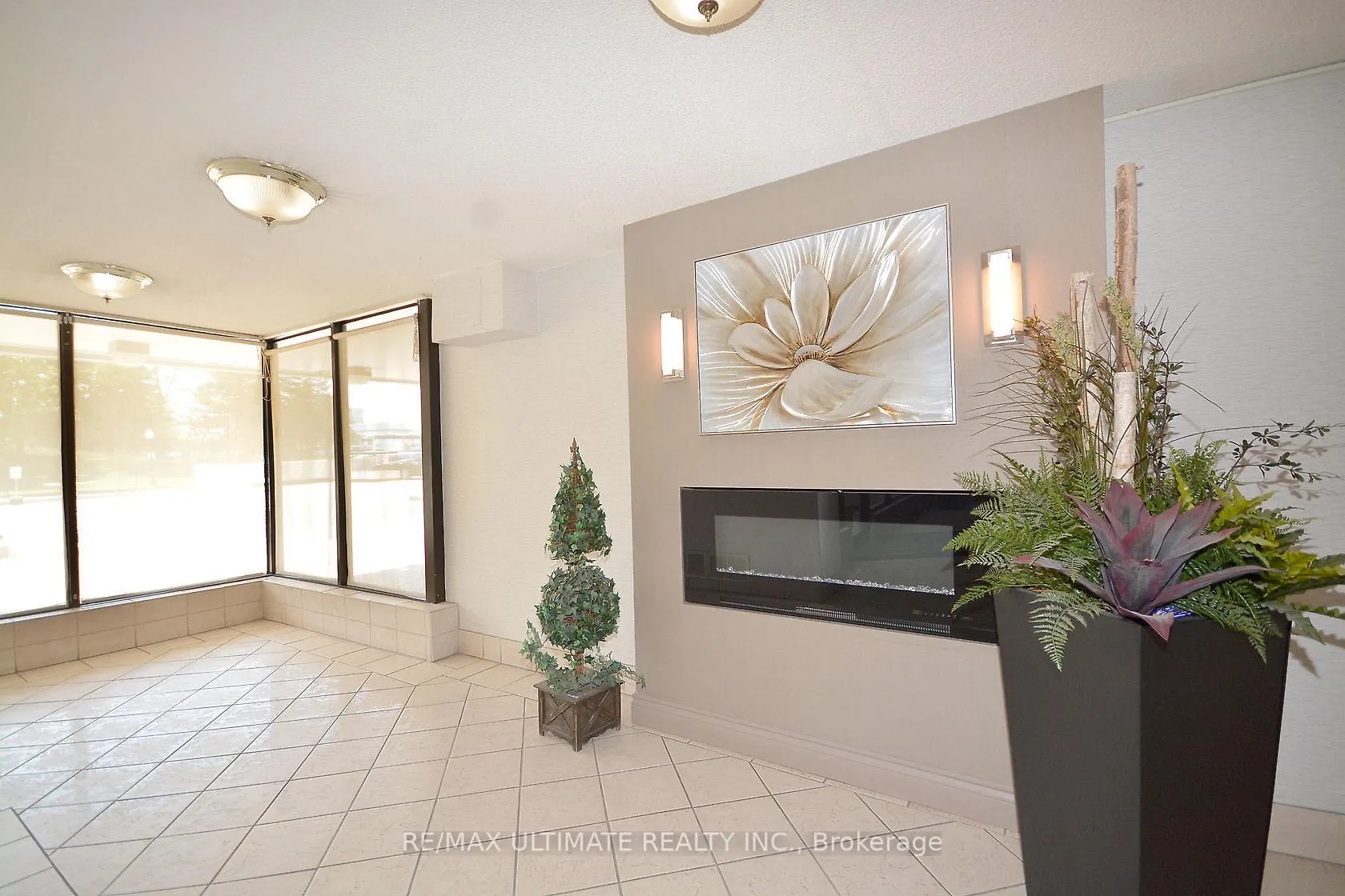 Photo 4 of Unit 604, 18 Knightsbridge Road, Brampton, Queen Street Corridor — HOMEH