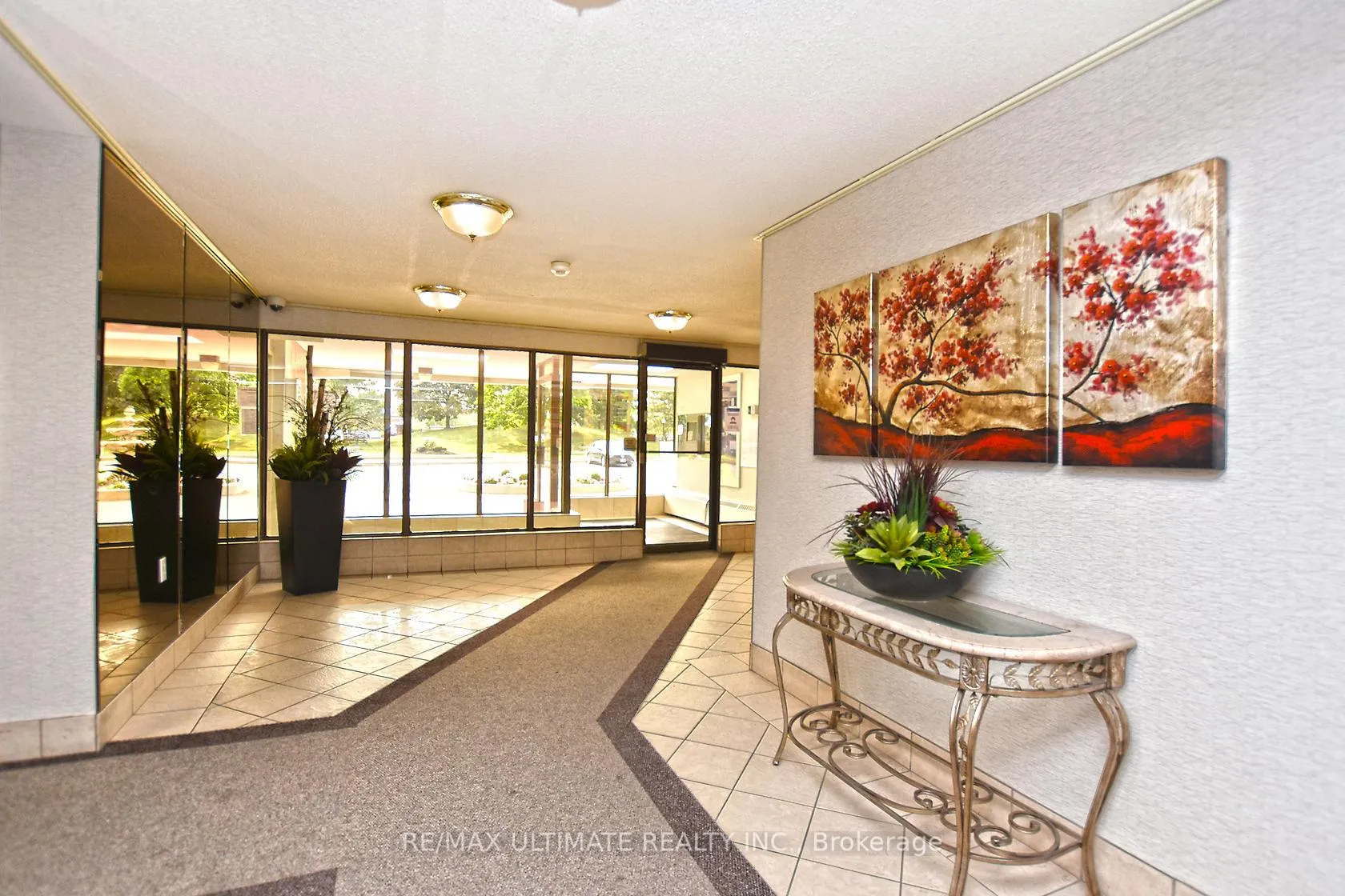 Photo 6 of Unit 604, 18 Knightsbridge Road, Brampton, Queen Street Corridor — HOMEH