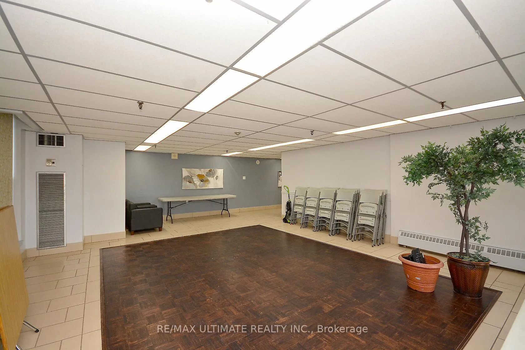 Photo 11 of Unit 604, 18 Knightsbridge Road, Brampton, Queen Street Corridor — HOMEH