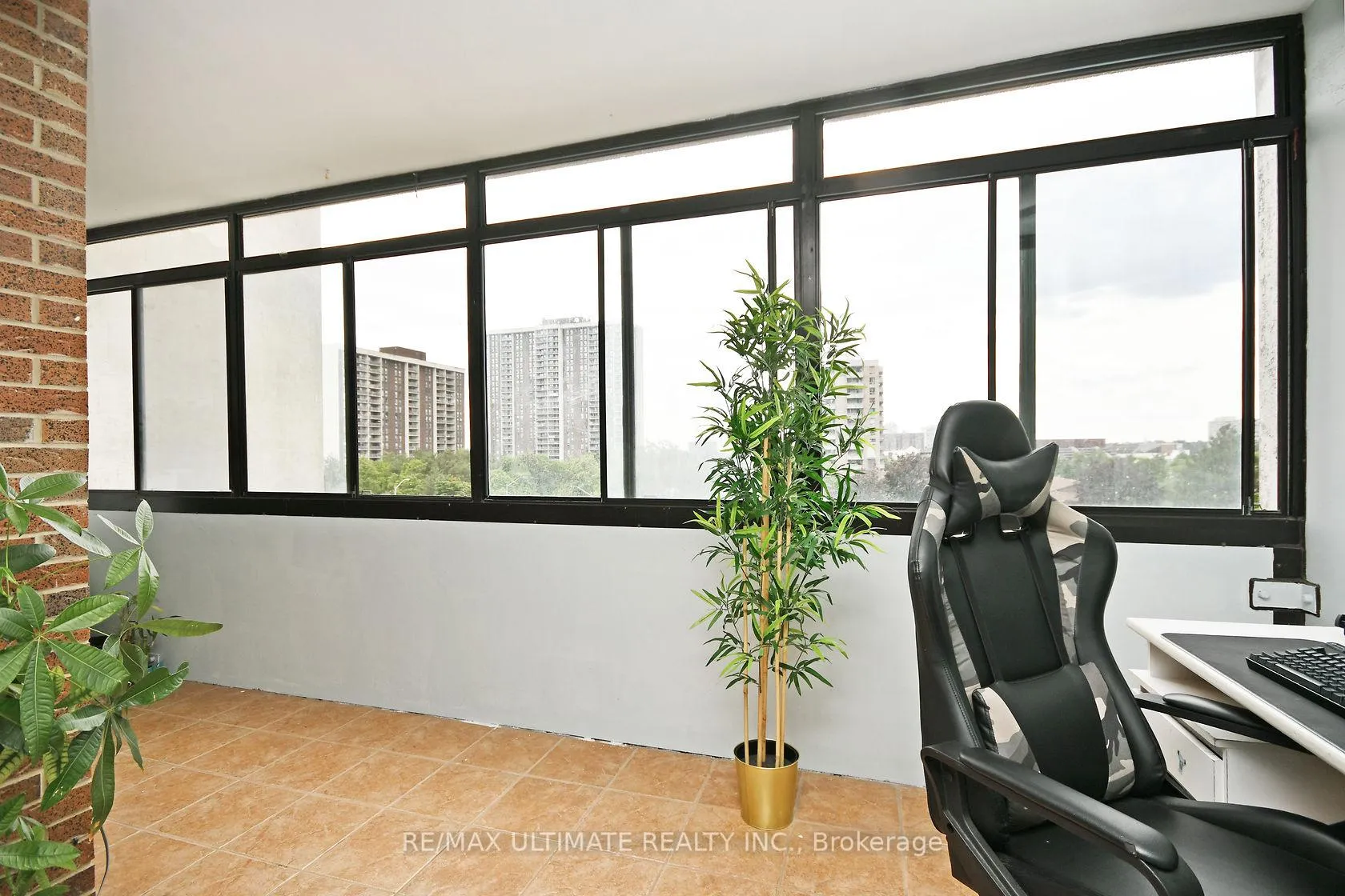 Photo 44 of Unit 604, 18 Knightsbridge Road, Brampton, Queen Street Corridor — HOMEH