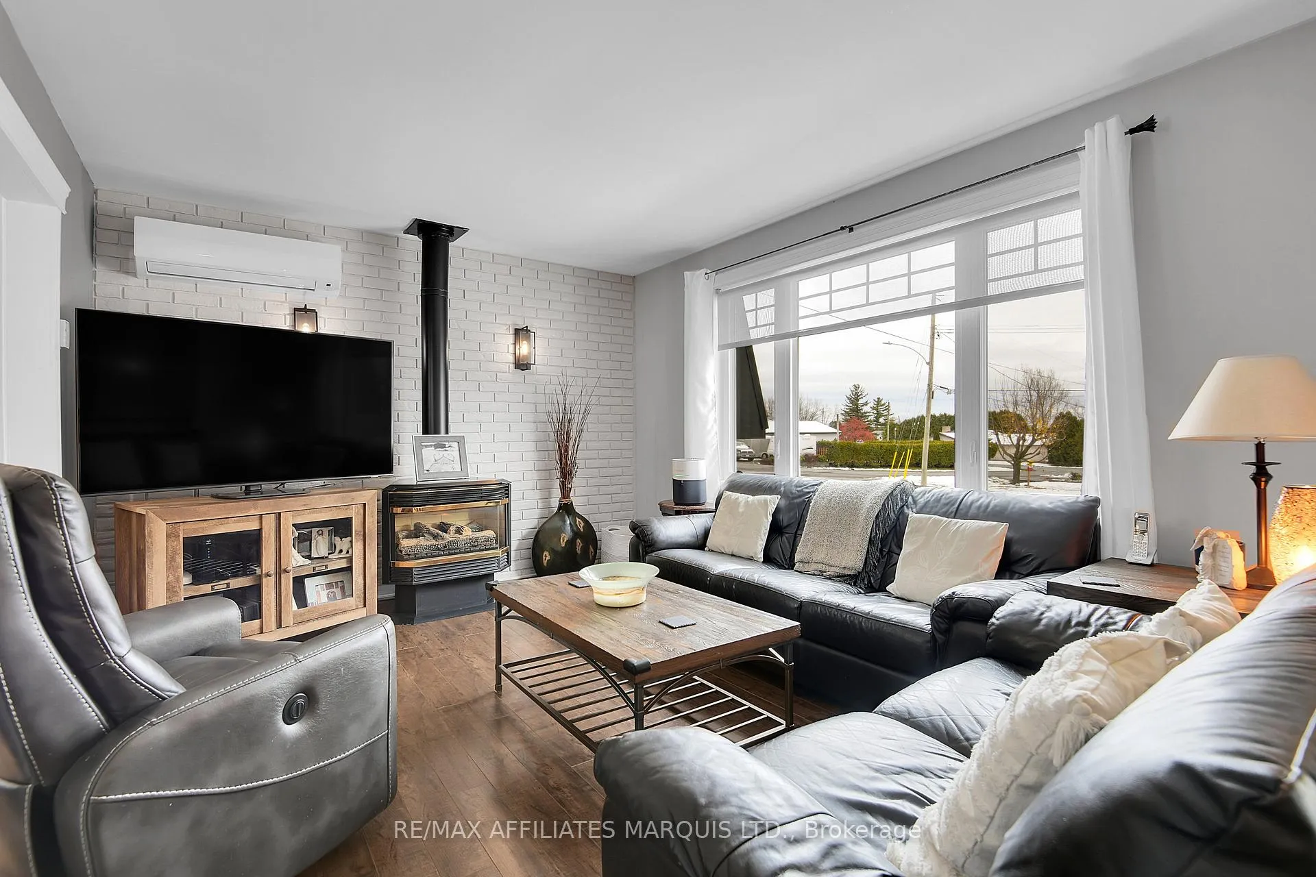 Photo 8 of 20391 Park Crescent, South Glengarry, South Glengarry (Charlottenburgh) Twp — HOMEH