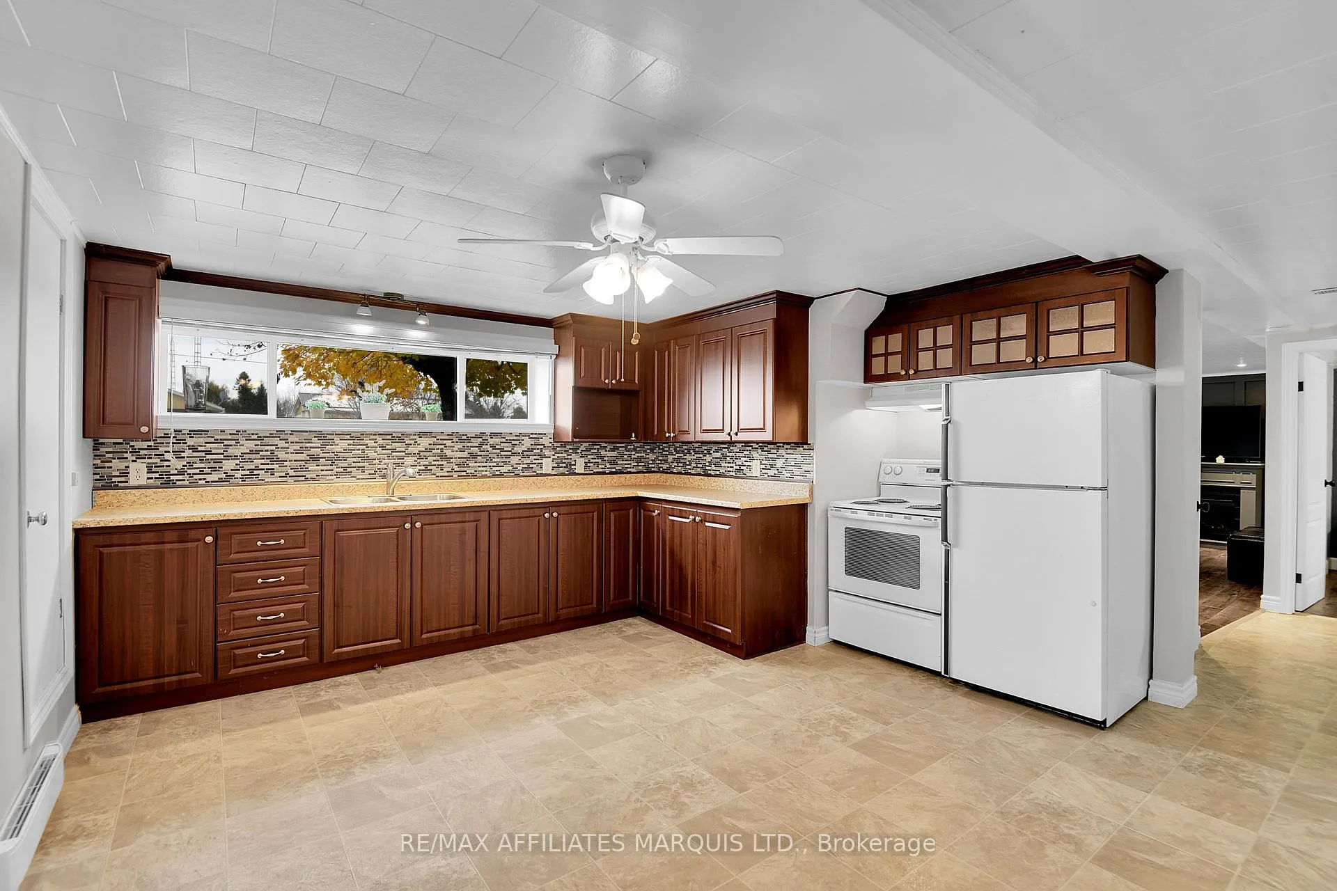 Photo 19 of 20391 Park Crescent, South Glengarry, South Glengarry (Charlottenburgh) Twp — HOMEH