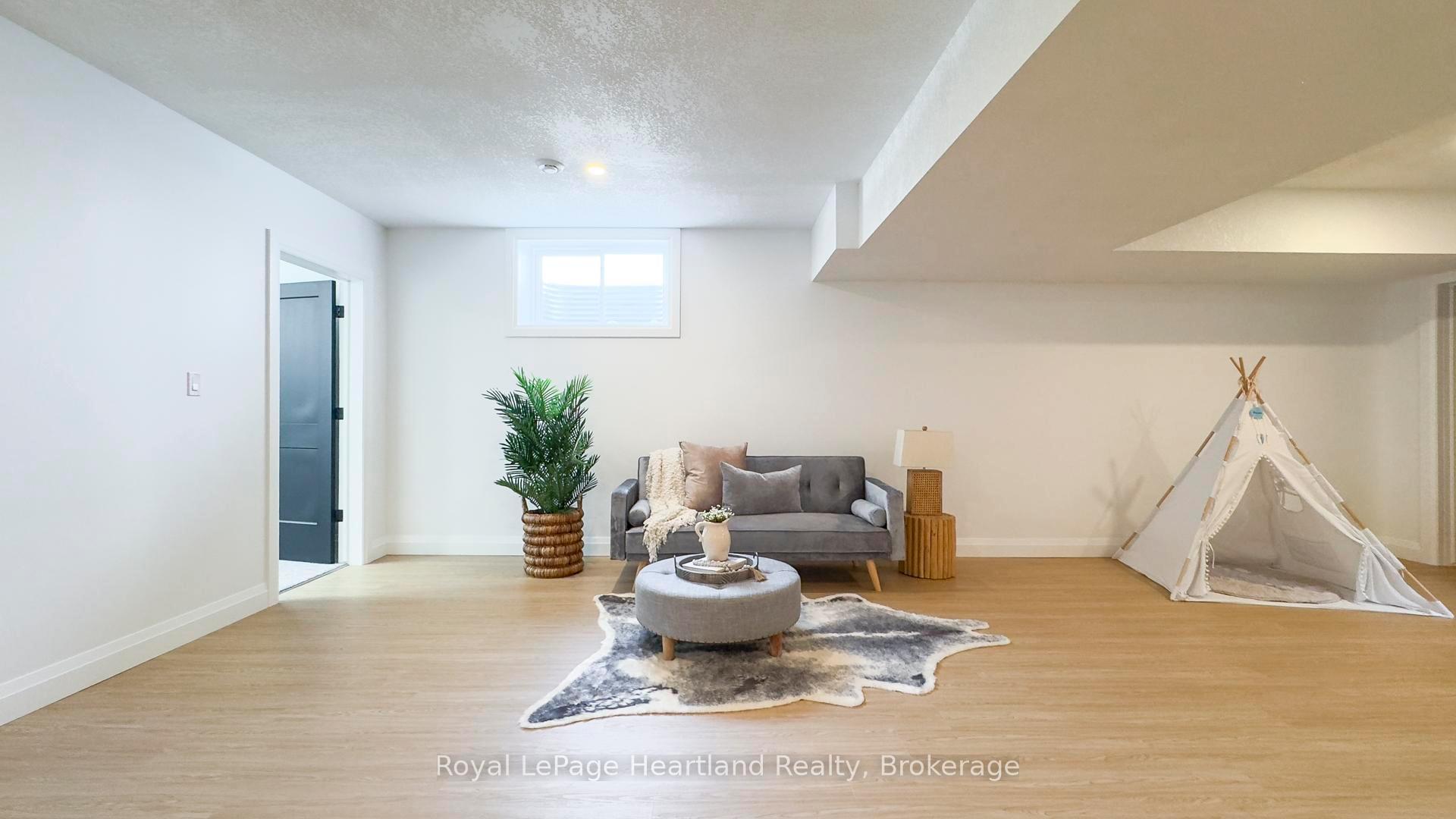 Photo 38 of 84339 Kent Line, Huron East, Grey — HOMEH