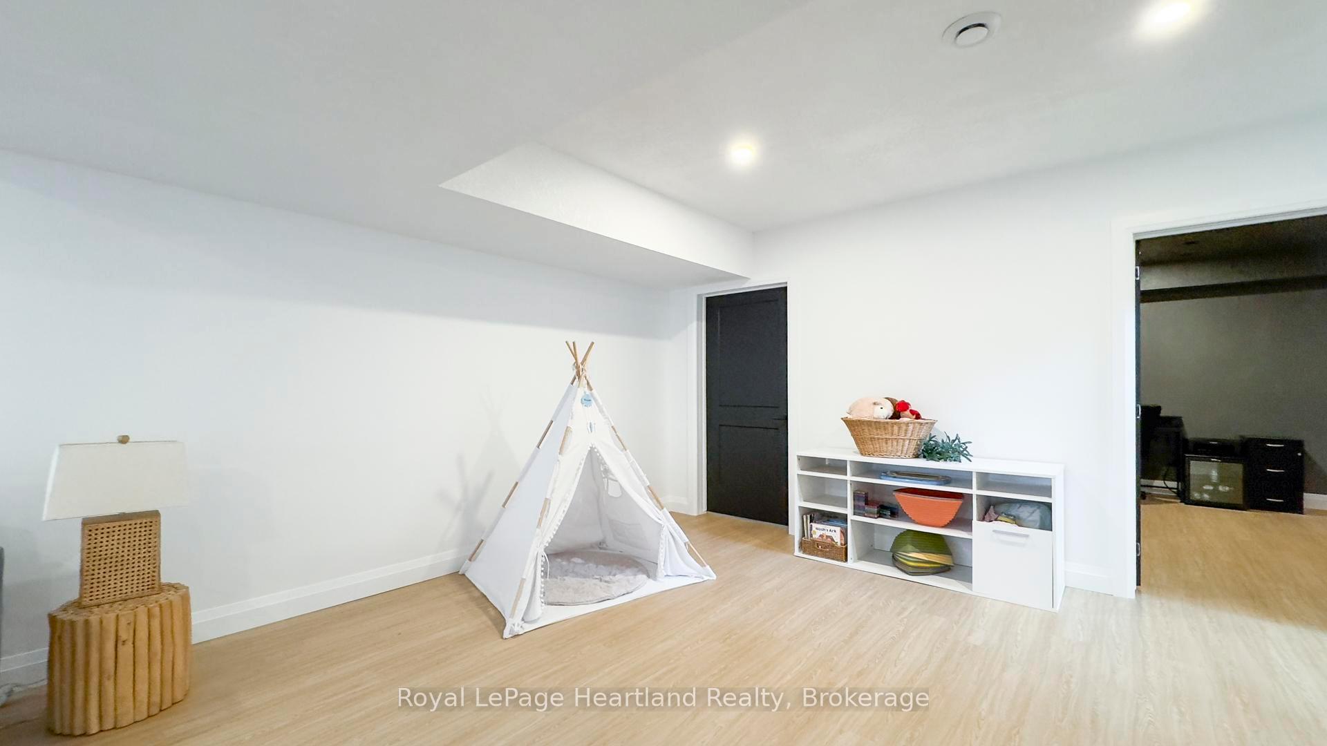 Photo 39 of 84339 Kent Line, Huron East, Grey — HOMEH