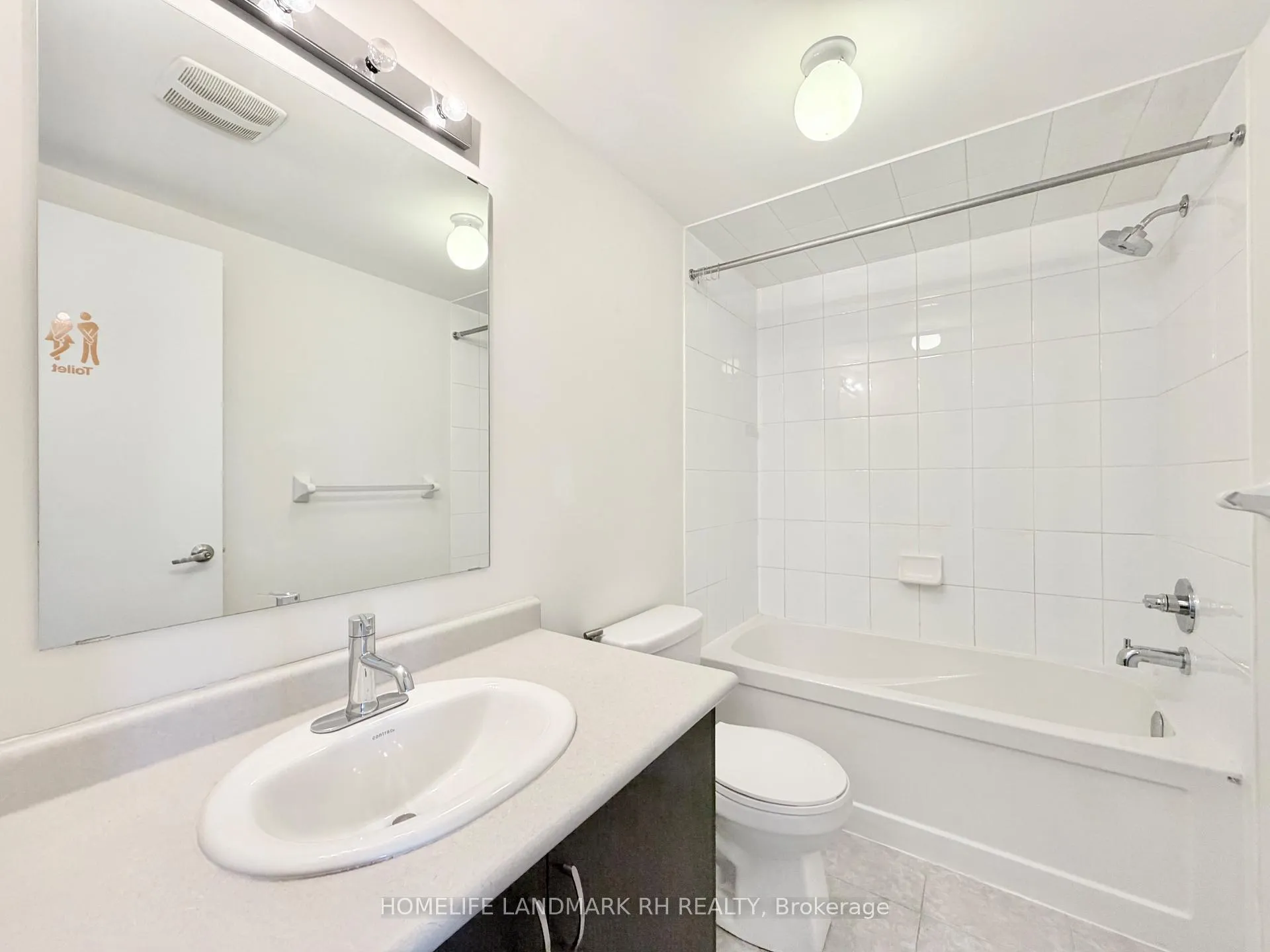 Photo 24 of 176 Elyse Court, Aurora, Bayview Northeast — HOMEH