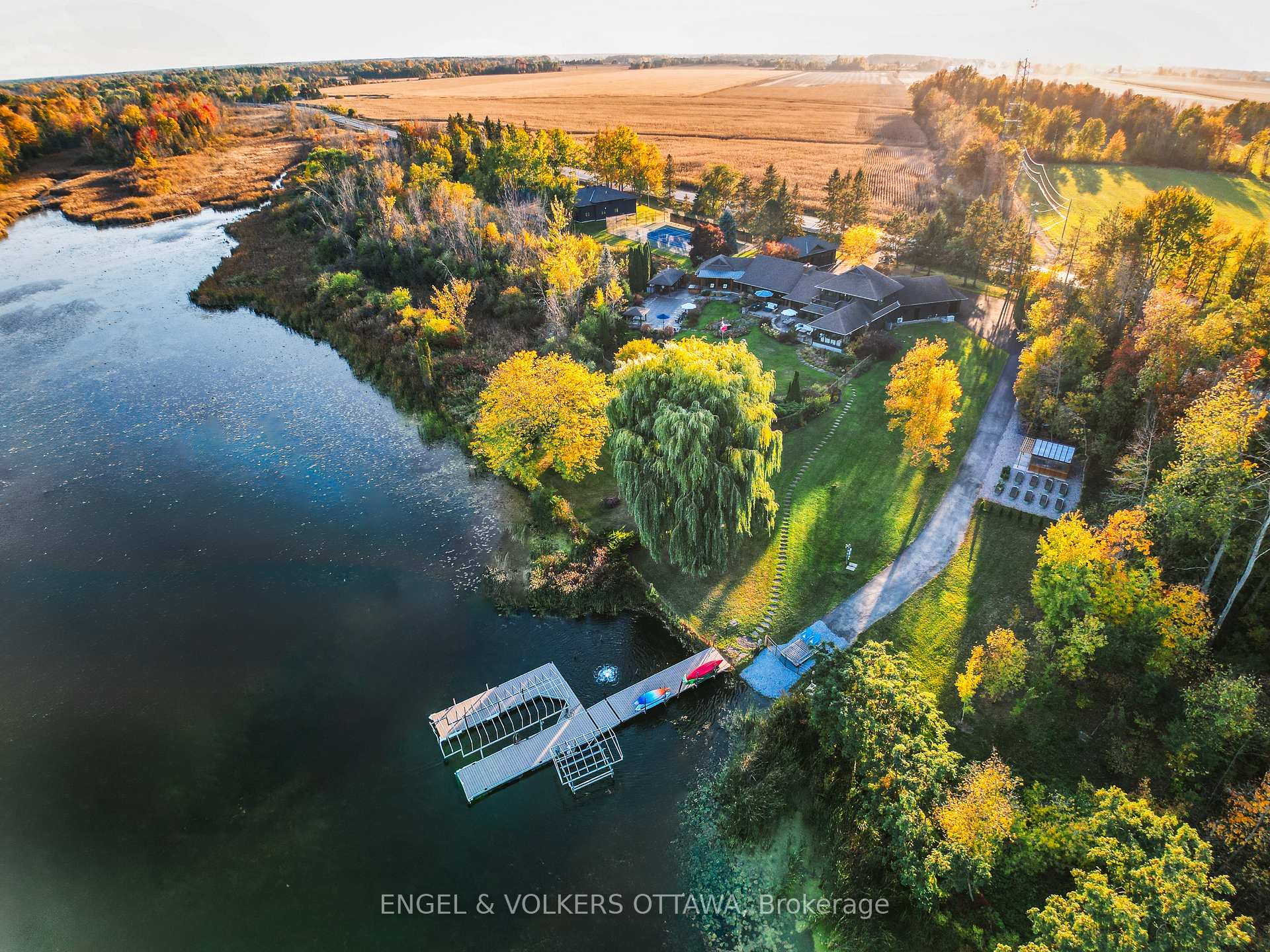 Photo 3 of 6351 Rideau Valley Drive N, Ottawa, Manotick South to Roger Stevens — HOMEH