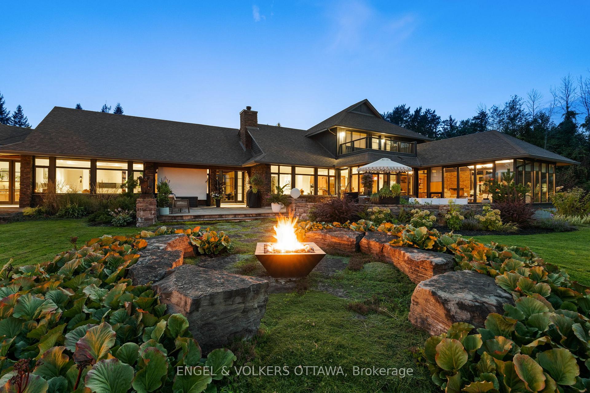 Photo 5 of 6351 Rideau Valley Drive N, Ottawa, Manotick South to Roger Stevens — HOMEH