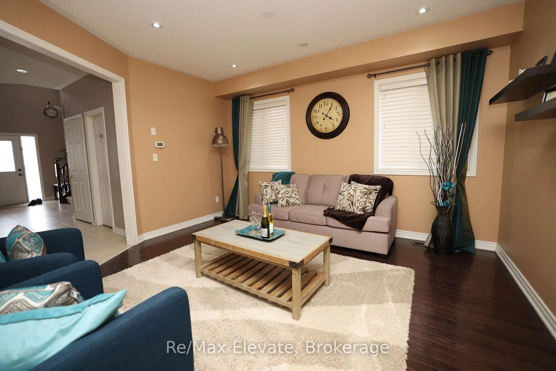 Photo 7 of 21 Coakwell Drive, Markham, Box Grove — HOMEH