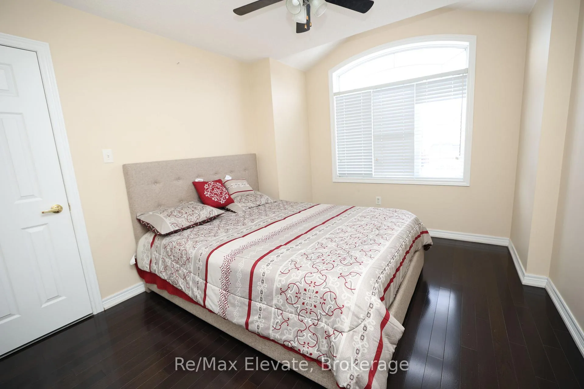 Photo 13 of 21 Coakwell Drive, Markham, Box Grove — HOMEH