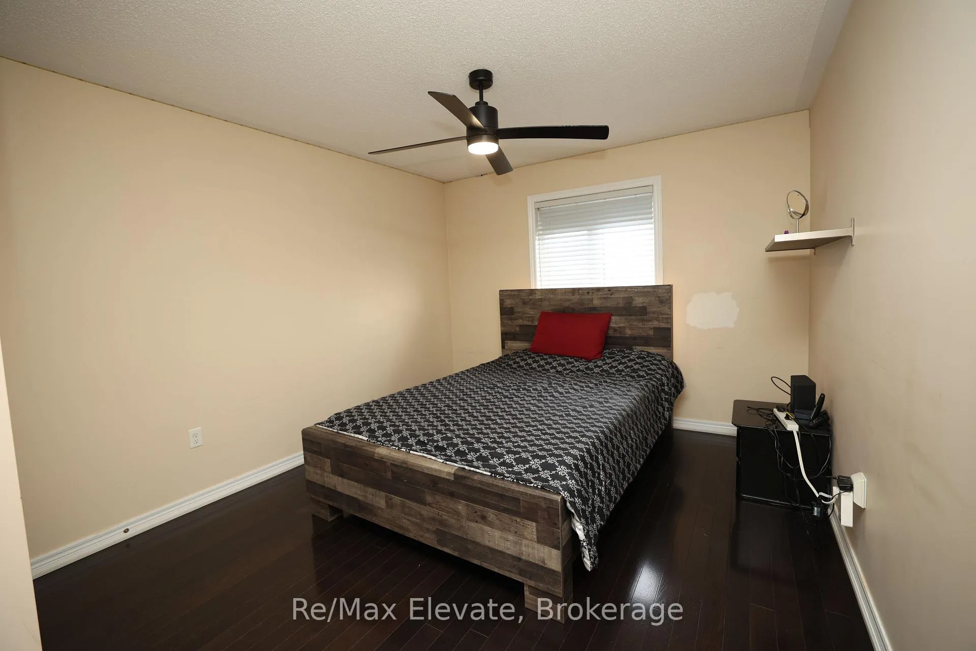Photo 16 of 21 Coakwell Drive, Markham, Box Grove — HOMEH