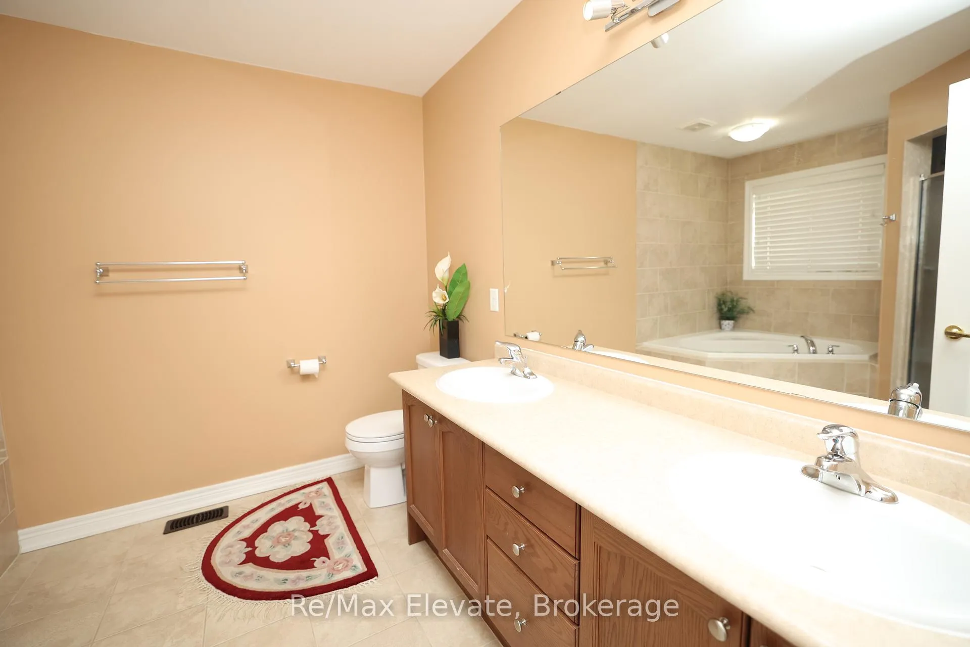 Photo 18 of 21 Coakwell Drive, Markham, Box Grove — HOMEH