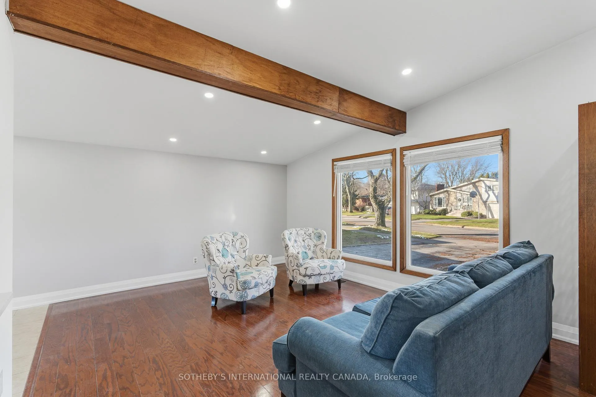 Photo 5 of 4206 Glenayr Avenue, Niagara Falls, Morrison — HOMEH