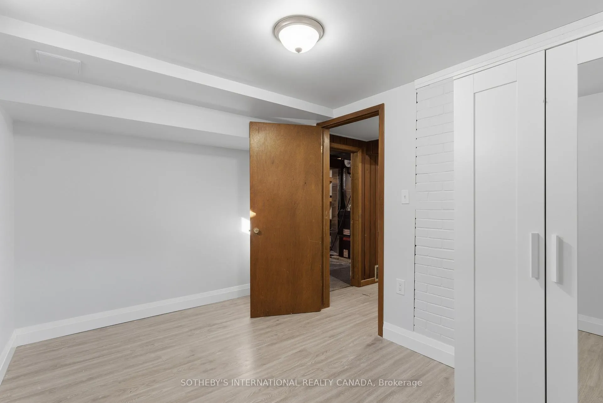 Photo 24 of 4206 Glenayr Avenue, Niagara Falls, Morrison — HOMEH