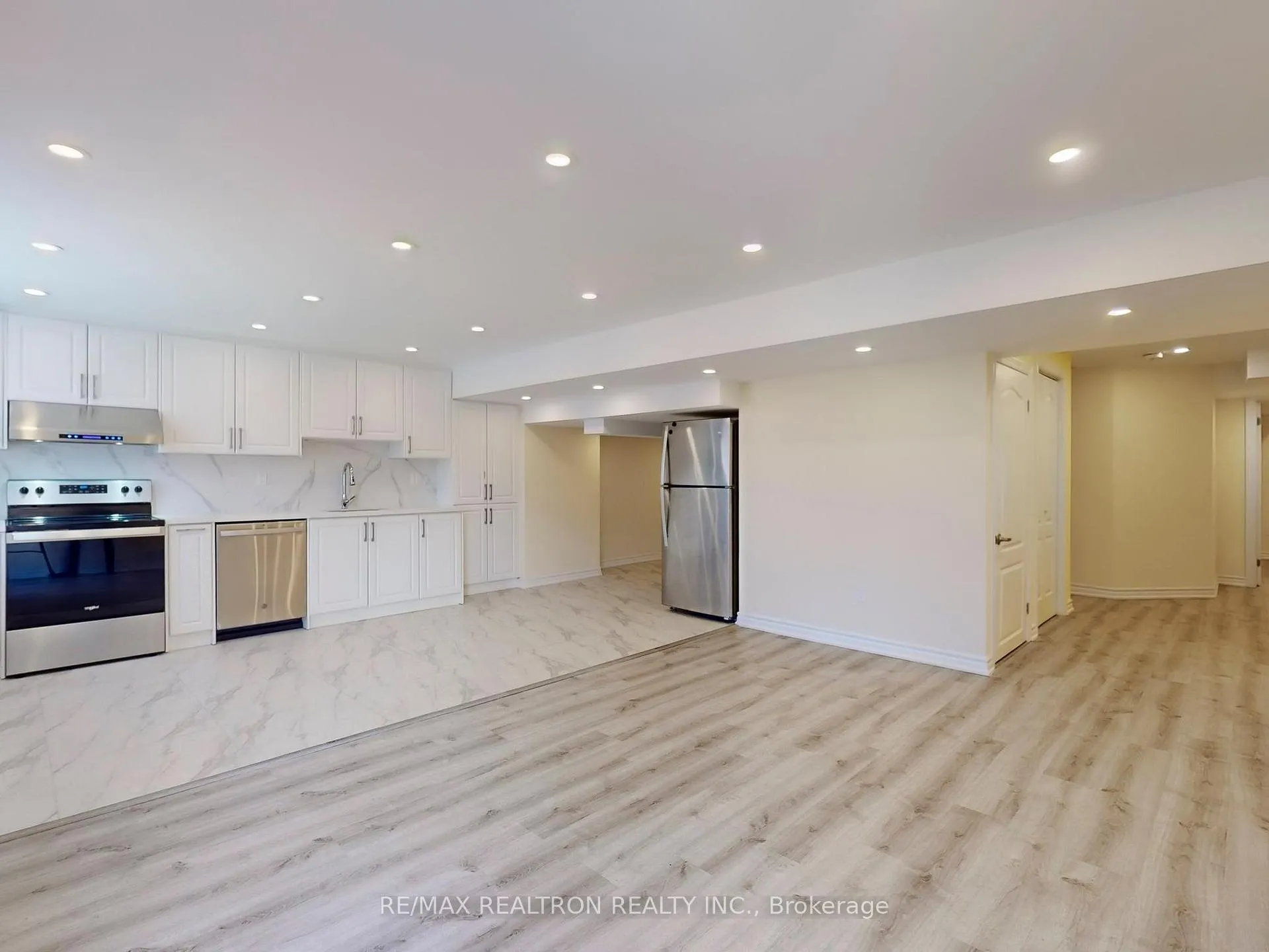 Photo 9 of Unit BSMNT, 202 Danny Wheeler Boulevard, Georgina, Keswick North — HOMEH