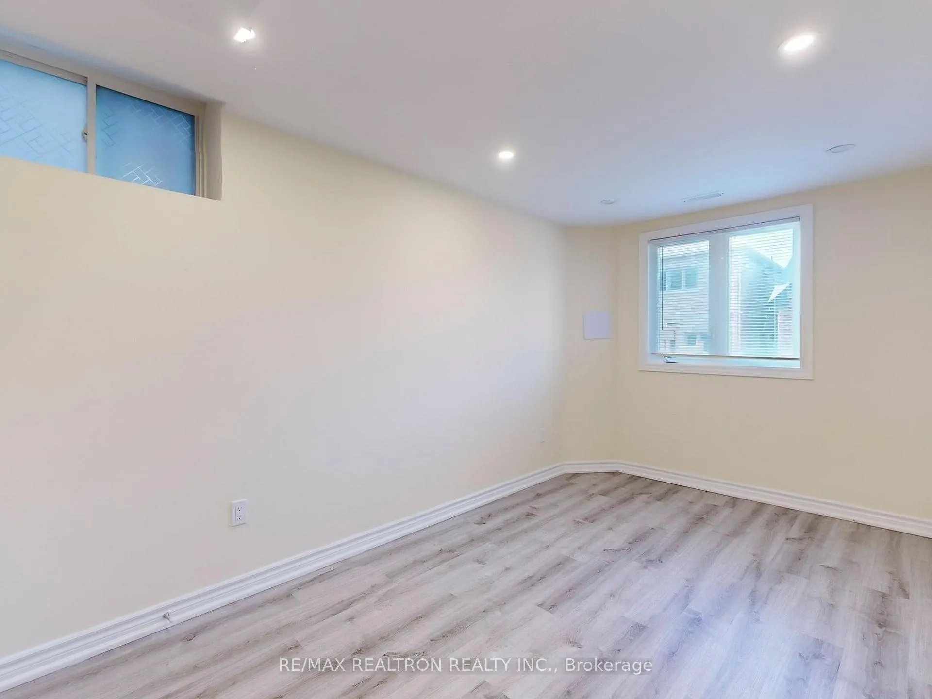 Photo 21 of Unit BSMNT, 202 Danny Wheeler Boulevard, Georgina, Keswick North — HOMEH