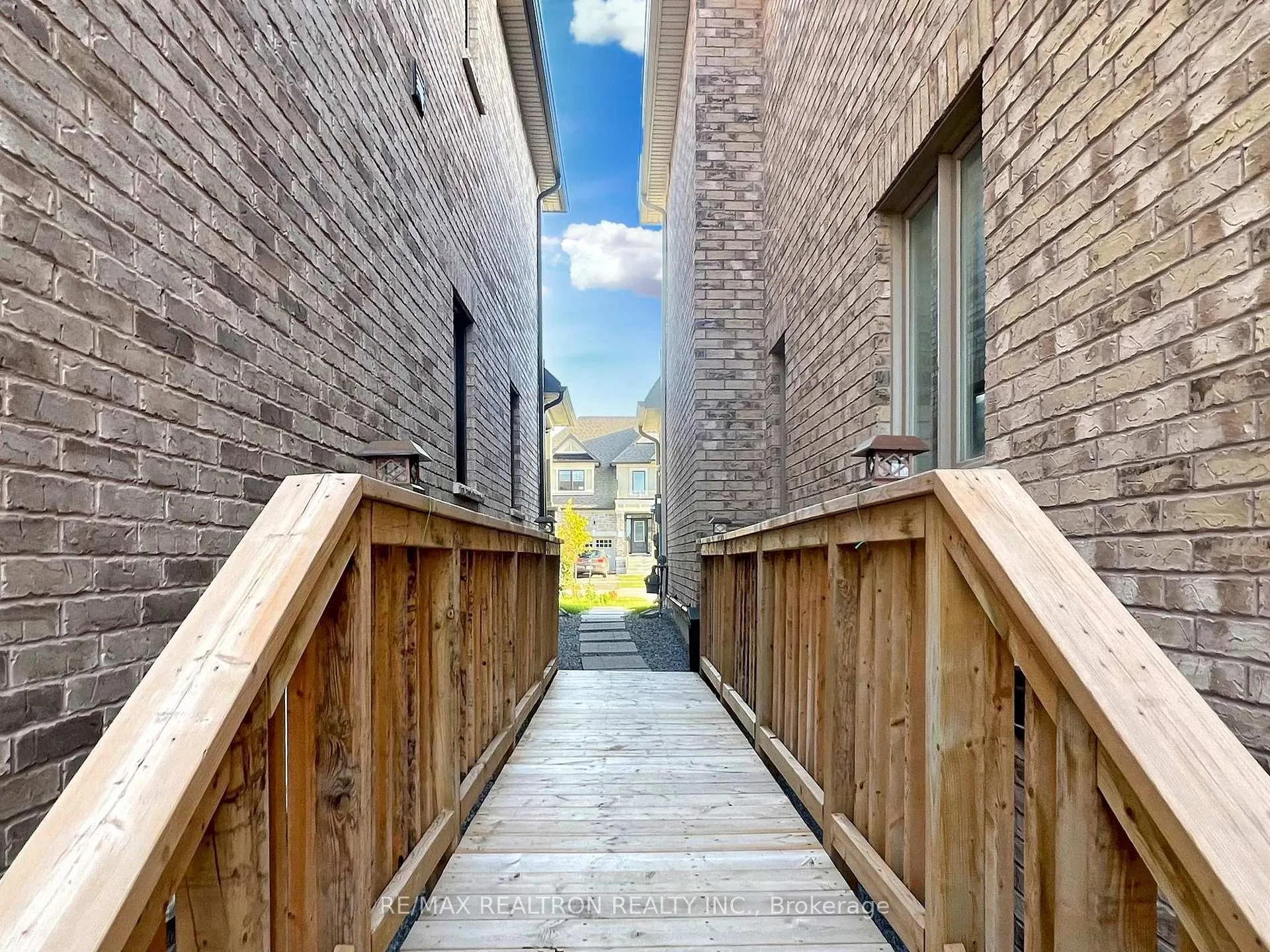 Photo 44 of Unit BSMNT, 202 Danny Wheeler Boulevard, Georgina, Keswick North — HOMEH